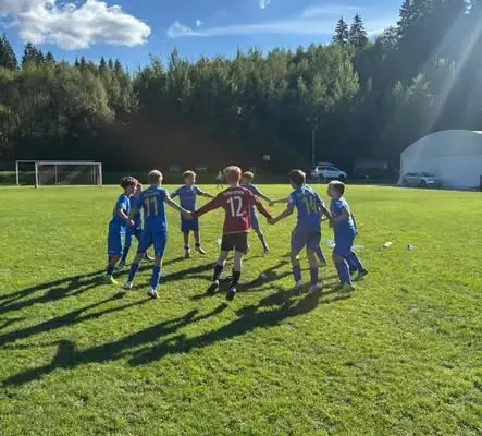 Młodzik starszy Kuźni Ustroń rozgromił APN Góral Istebna 7:3