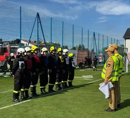 Zawody sportowo-pożarnicze OSP w Ustroniu: rywalizacja, integracja i partnerstwo z gminą Ustronie Morskie