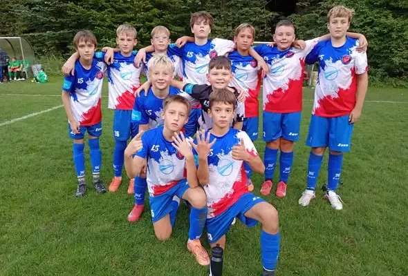 Młodzicy UKS Cieszyn rozgromili LKS Kończyce Małe 9:1