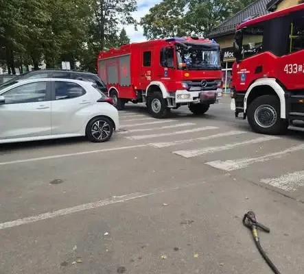 Pożar śmieciarki na ul. 3 Maja w Ustroniu – interwencja OSP Ustroń Centrum