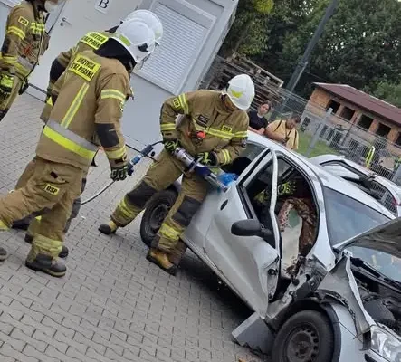 Strażacy OSP z powiatu cieszyńskiego zakończyli szkolenie z ratownictwa technicznego