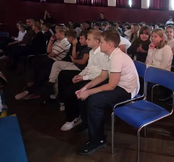 Dzień Edukacji Narodowej w szkole – akademia pełna muzyki i wdzięczności