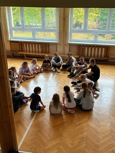 Dzień Edukacji Narodowej w SP2 w Wiśle – święto nauczycieli i uczniów
