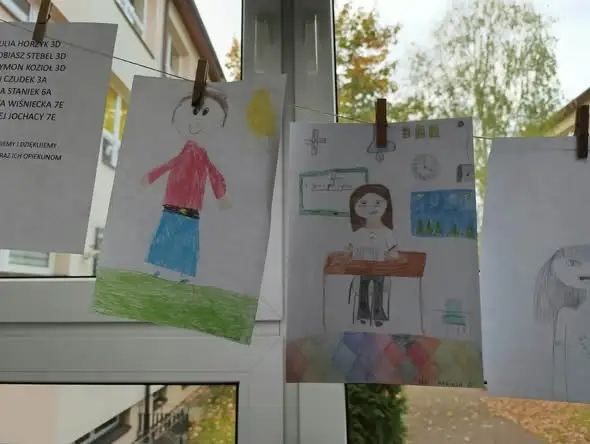 Konkurs plastyczny „Nasi nauczyciele” w szkole z oddziałami integracyjnymi