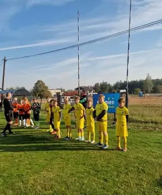 Młodzik Młodszy KS Kuźnia Ustroń rozgromił Zryw Bąków 20:0