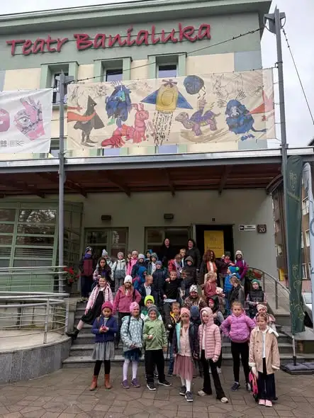 Uczniowie klas 1-3 z Wisły odwiedzili Teatr Banialuka w Bielsku-Białej