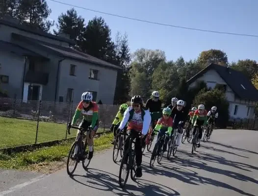 KKS Beskidy zaprasza młodzież na trening szosowy i nabór do klubu
