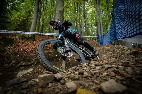 Soszów pożegnał sezon downhillowy 2026 – finał Local Series of Downhill