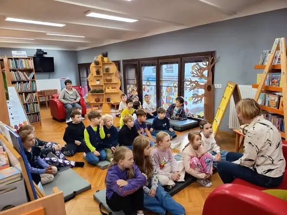 Cieszyńscy drugoklasiści odkrywali moc pamiętników w Bibliotece Miejskiej
