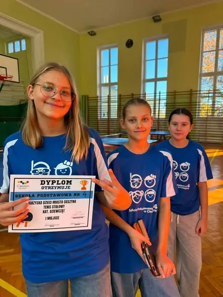 Tenis stołowy w Cieszynie: SP4 z sukcesami w zawodach miejskich