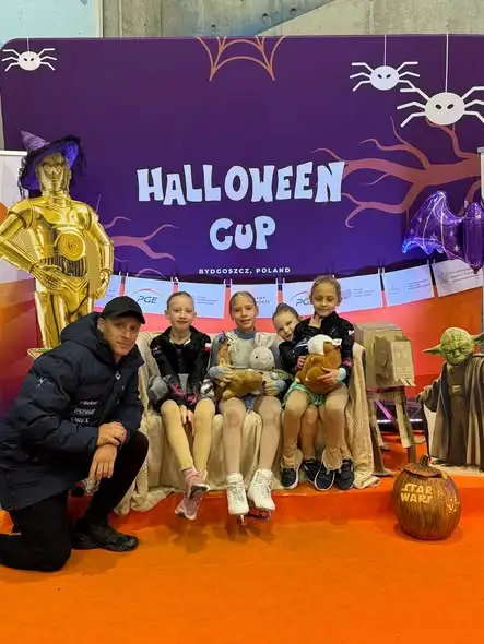 Międzynarodowy sukces łyżwiarzy z Cieszyna: medal z PGE Halloween Cup 2026